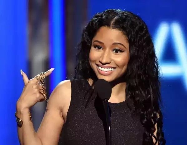 Nicki Minaj Snubs The BET Awards